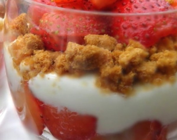 Recette Verrine De Mascarpone Aux Fraises Citron Et Speculoos Pagawa Cuisine