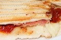 panini aux fromages italiens et tomates sechees