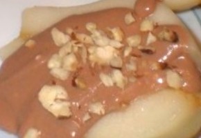 poires pochées au sirop d'érable et sa chantilly chocolat caramel
