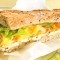 sandwich à l'omelette et boursin