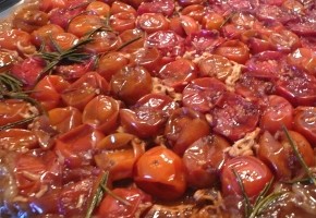 tatin de tomates cerises à la tapenade